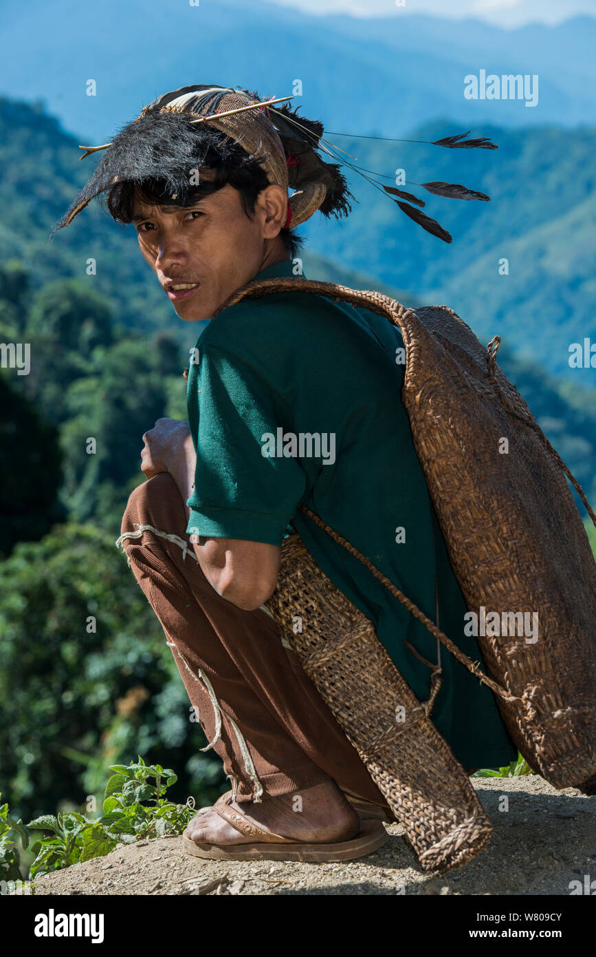 Homme Nyshi, de l'Arunachal Pradesh, au nord-est de l'Inde, novembre 2014. Banque D'Images