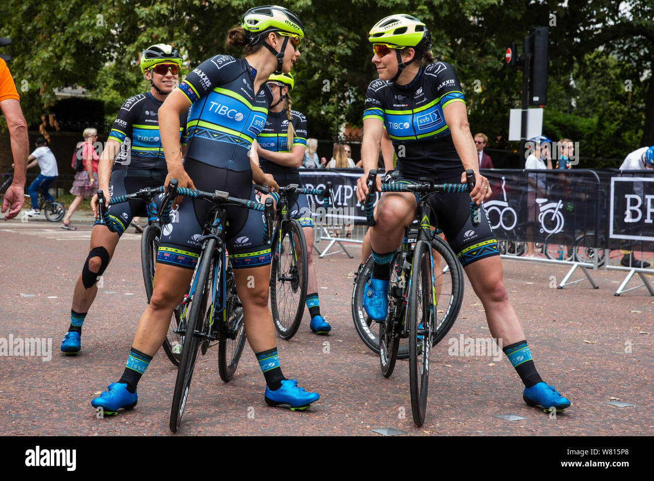 Londres, Royaume-Uni. 3 Août, 2019. Tibco-Silicon équipe Valley Bank (USA) se préparer à la Prudential RideLondon Classique. La Classique, qui est le plus riche Banque D'Images