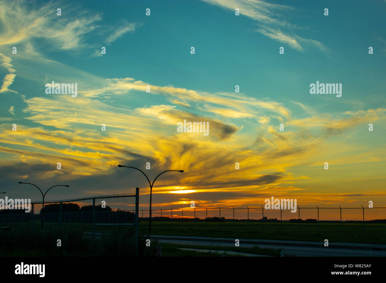 Coucher de soleil urbain à Saskatoon Saskatchewan Canada Banque D'Images