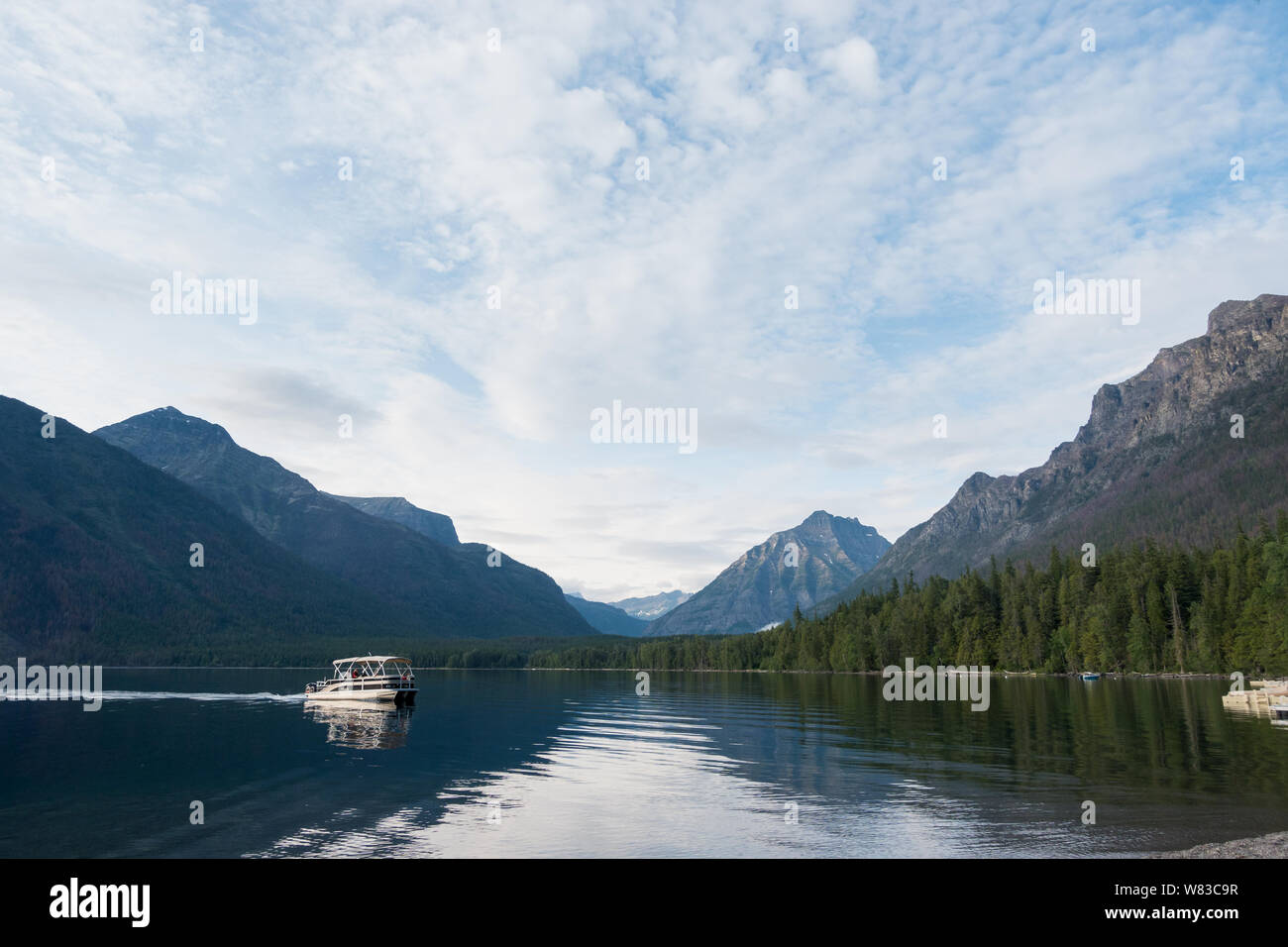 Bateau privé sur le lac McDonald dans le Glacier National Park, Montana, USA Banque D'Images