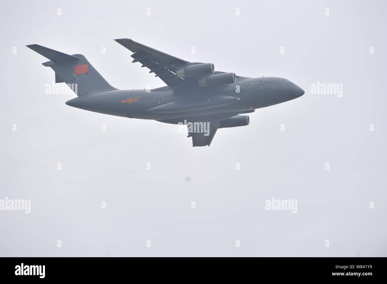 Un avion de transport militaire Y-20, communément appelé par son nom de jeune fille, Chubby PLA (Armée de libération des peuples) Air Force effectue au cours de la 11e Banque D'Images