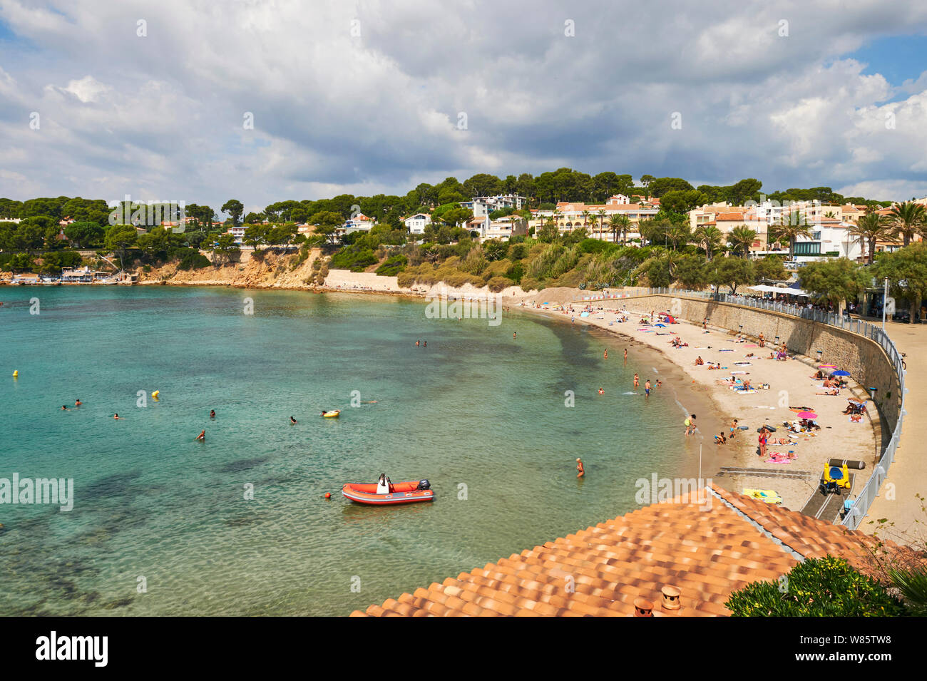 Sanary-sur-Mer (sud-est de la France) : La plage de Portissol Banque D'Images