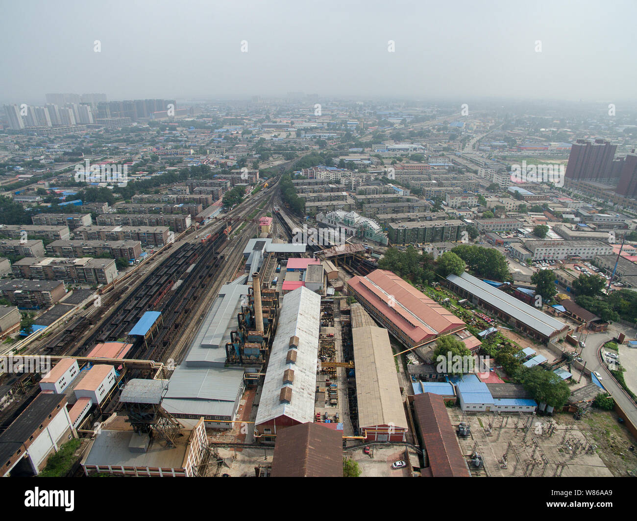 Vue aérienne de bâtiments résidentiels dans la ville de Tangshan, province de Hebei en Chine du nord, 22 juillet 2016. La ville de Tangshan en Chine du nord, Hebei du provi Banque D'Images