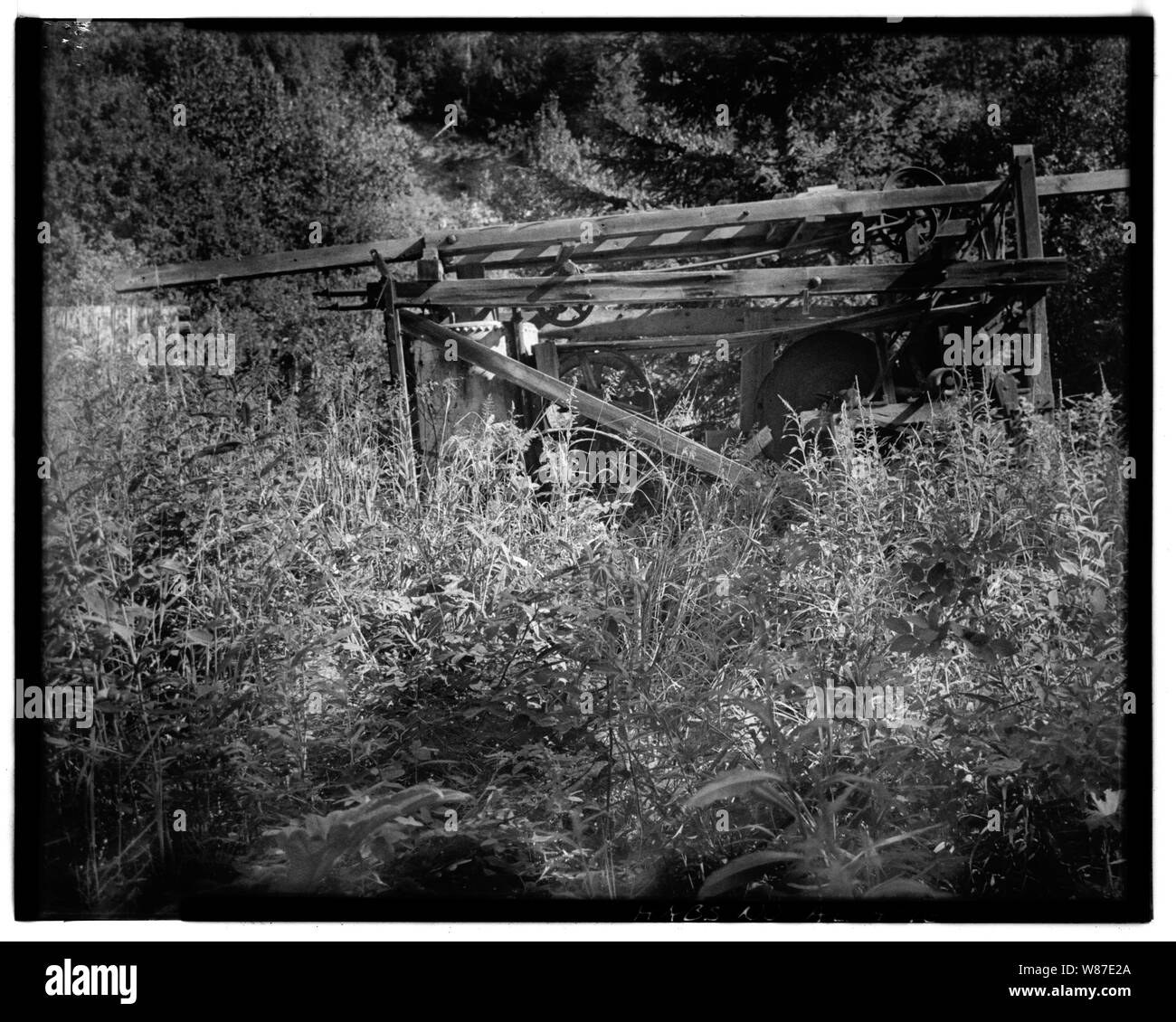 16. Machine À VAPEUR UTILISÉES DANS L'EXPLOITATION FORESTIÈRE, CÔTÉ SUD - piste Dalton Post, Mile 40, route de Haines, Haines, Haines Borough, AK Banque D'Images