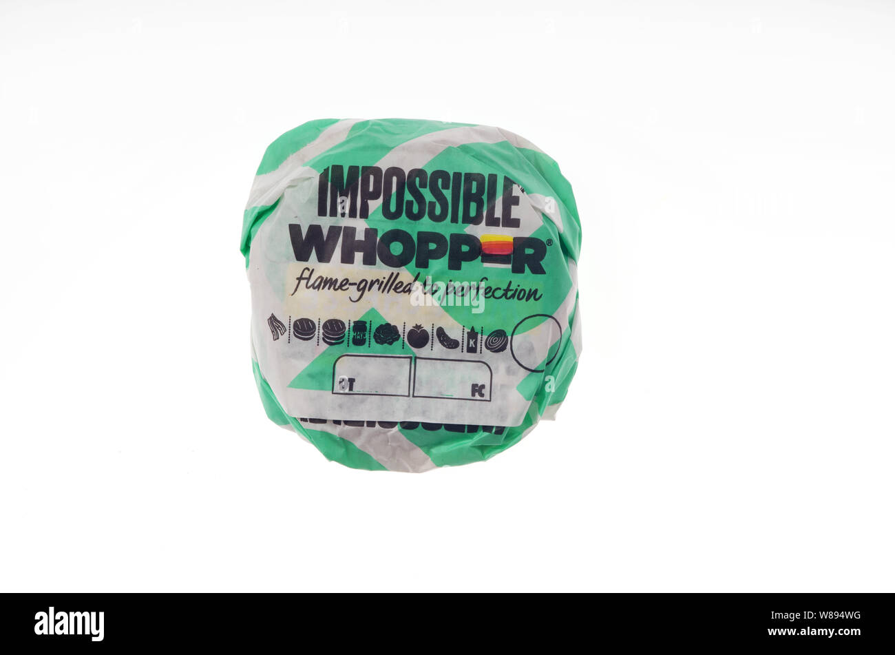 Impossible Whopper de Burger King en fait impossible avec l'enrubanneuse burger végétarien aliments fabriqués à partir de plantes Banque D'Images