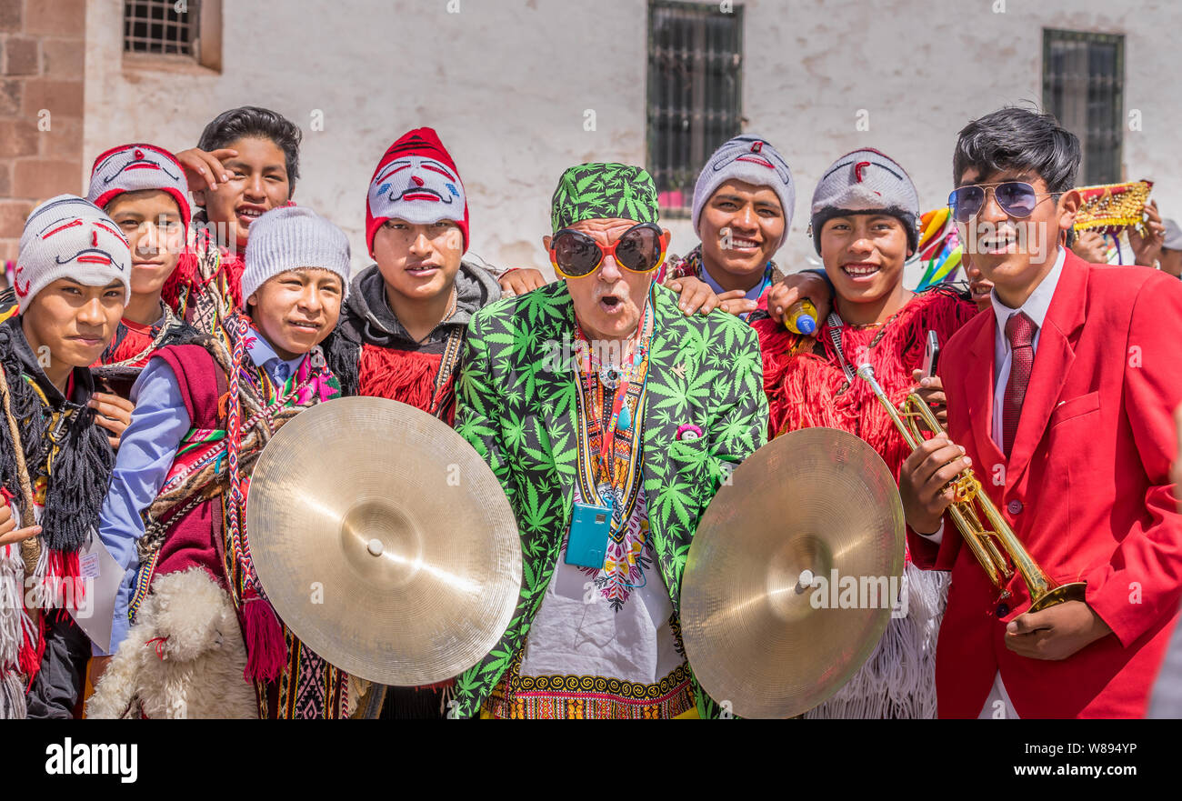 Cuzco, Pérou - le 3 mai 2019. Le tourisme ou inscrivez-vous pour célébrer la fête religieuse péruvienne Banque D'Images