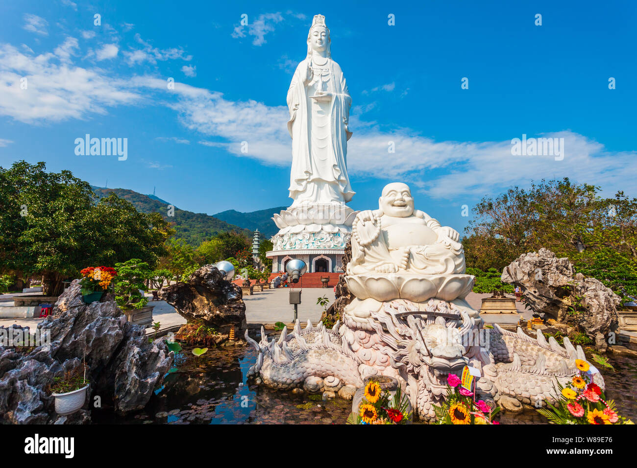 Lady statue de Bouddha à la pagode Linh Ung dans la ville de Danang au Vietnam Banque D'Images
