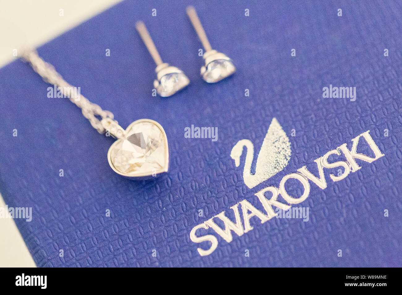 Set de bijoux Swarovski Photo Stock - Alamy