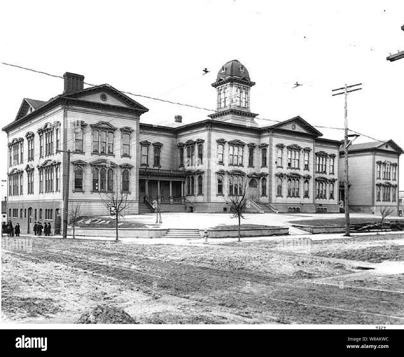 L'école St Denny batterie entre la 5ème Avenue et la 6e Avenue Seattle (CURTIS 1536). Banque D'Images