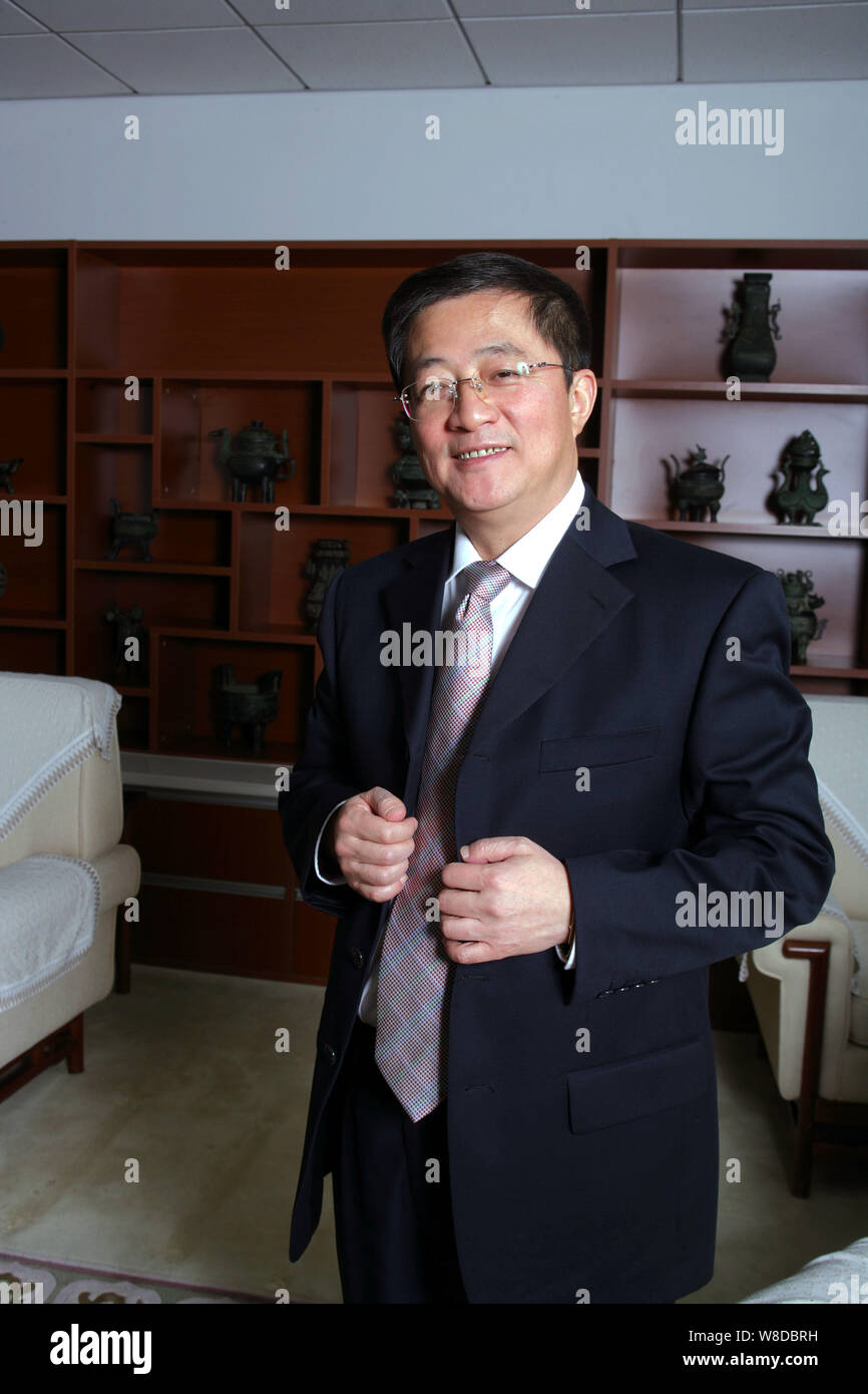 --FILE--Ren Jianxin, président de China National Chemical Corporation (ChemChina), également appelé SinoChem, est interviewé au siège de ChemChin Banque D'Images