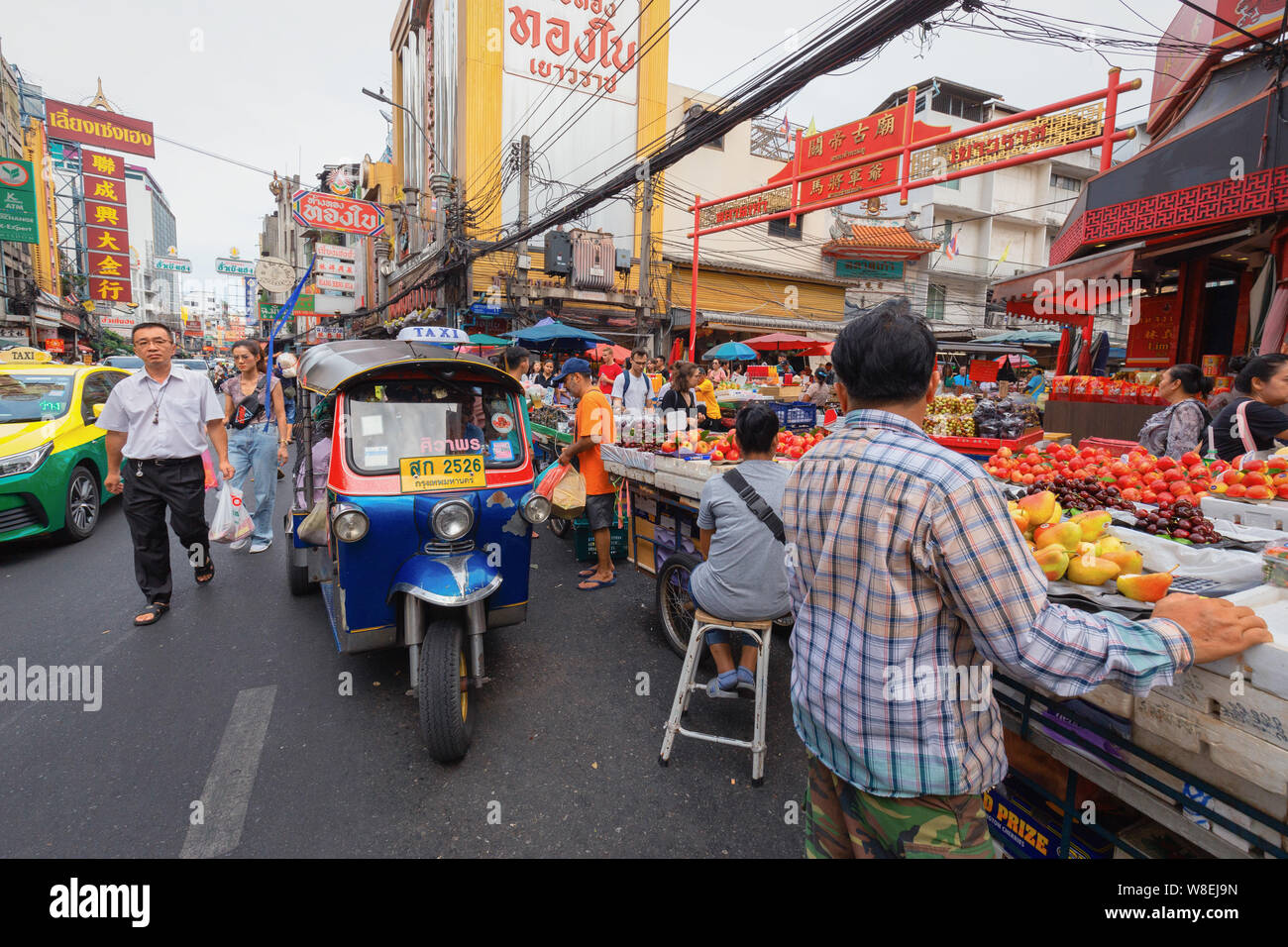 Bangkok - La Thaïlande, 3 août 2019 : Tuk-Tuk est le nom du taxi traditionnel Thaï.Chinatown est célèbre à Bangkok. Banque D'Images