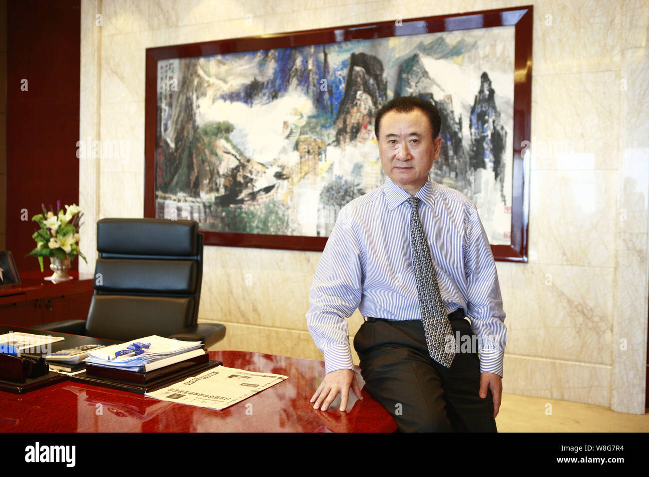 --FILE--Wang Jianlin, Président de Dalian Wanda Group, est photographié au cours d'une entrevue au siège de Wanda Group à Beijing, Chine, 29 Août Banque D'Images