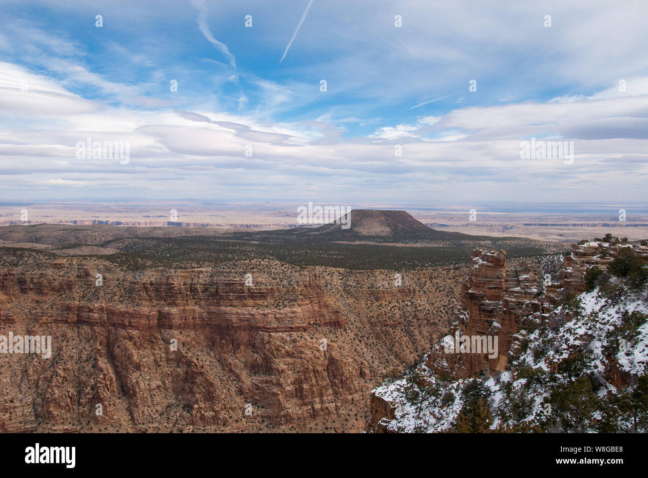 L'heure d'hiver dans le Grand canyon quand la neige est tombée et montre la profondeur de la beauté de l'une des sept merveilles du monde. Banque D'Images