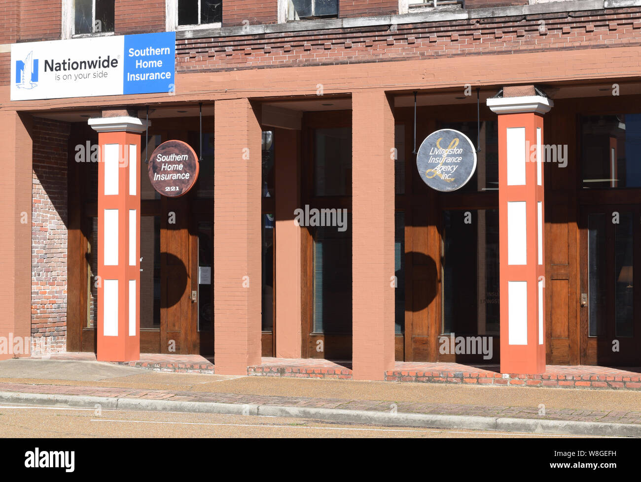 Bureau de vente d'assurance dans le centre-ville de Yazoo City Mississippi - Avril 2019 Banque D'Images