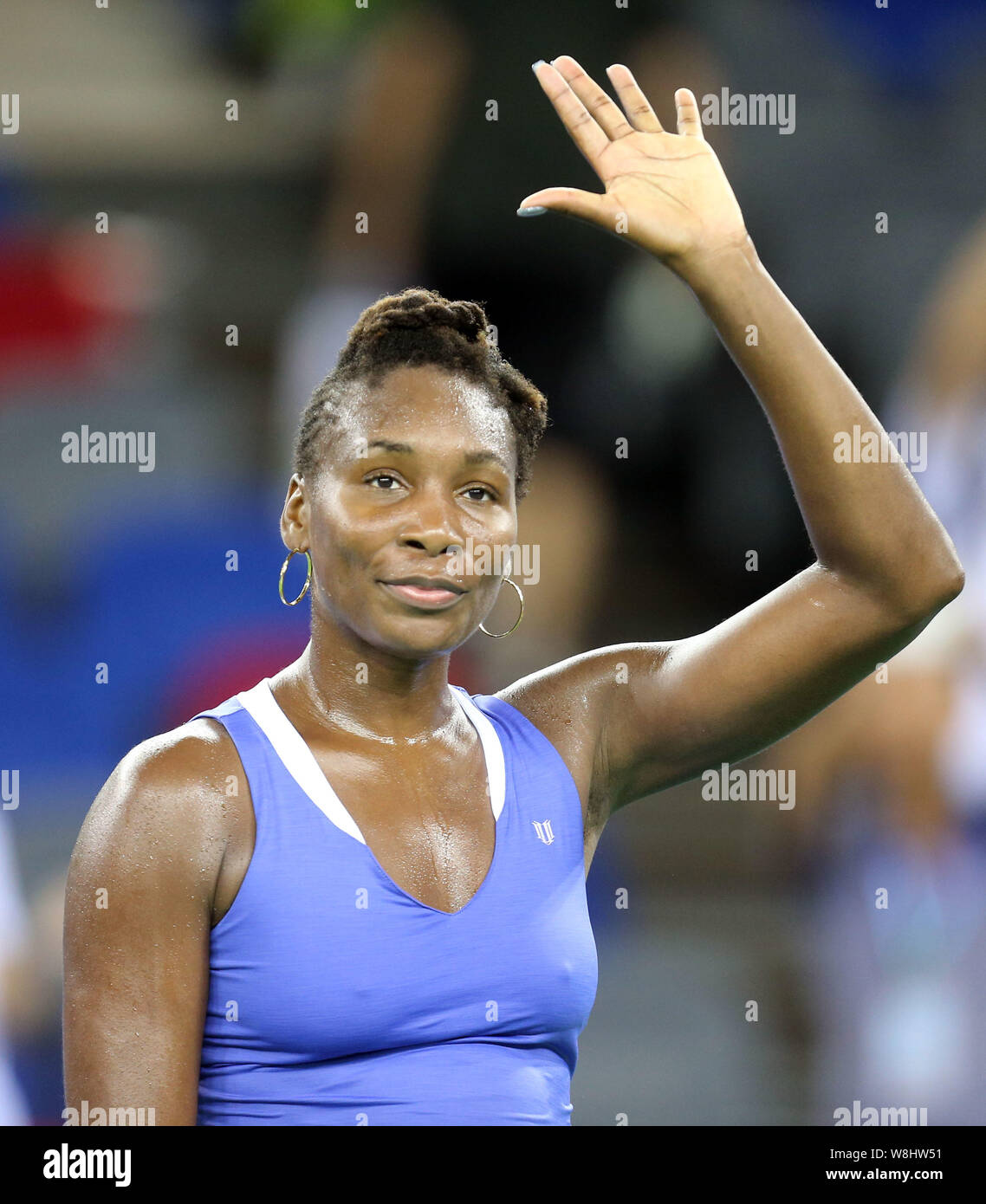 Venus Williams, de l'réagit comme elle célèbre la 700e victoire de sa carrière après avoir battu Julia Goerges de l'Allemagne dans leur seconde- Banque D'Images