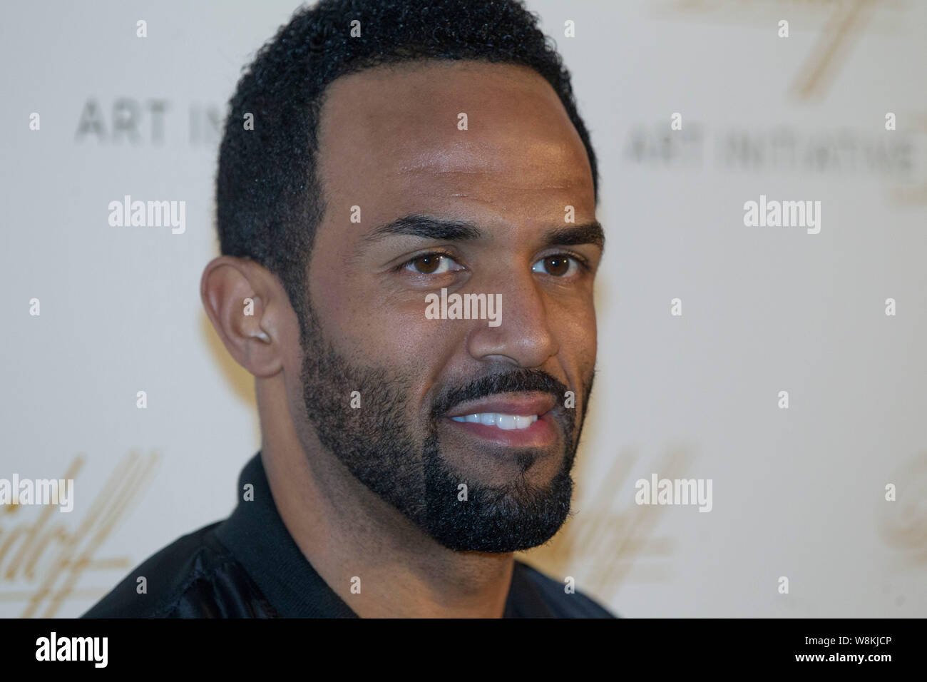 Anglais chanteur Craig David pose à la réception de l'Art Basel 2016 x Davidoff à Hong Kong, Chine, 22 mars 2016. Banque D'Images