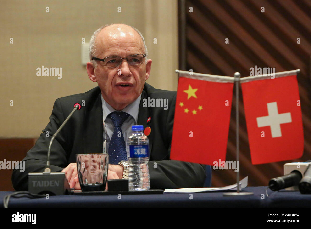 Le ministre des Finances suisse Ueli Maurer parle lors d'une conférence de presse au cours de la 2016 Les ministres des Finances du G20 et des gouverneurs des banques centrales à Shanghai, Banque D'Images