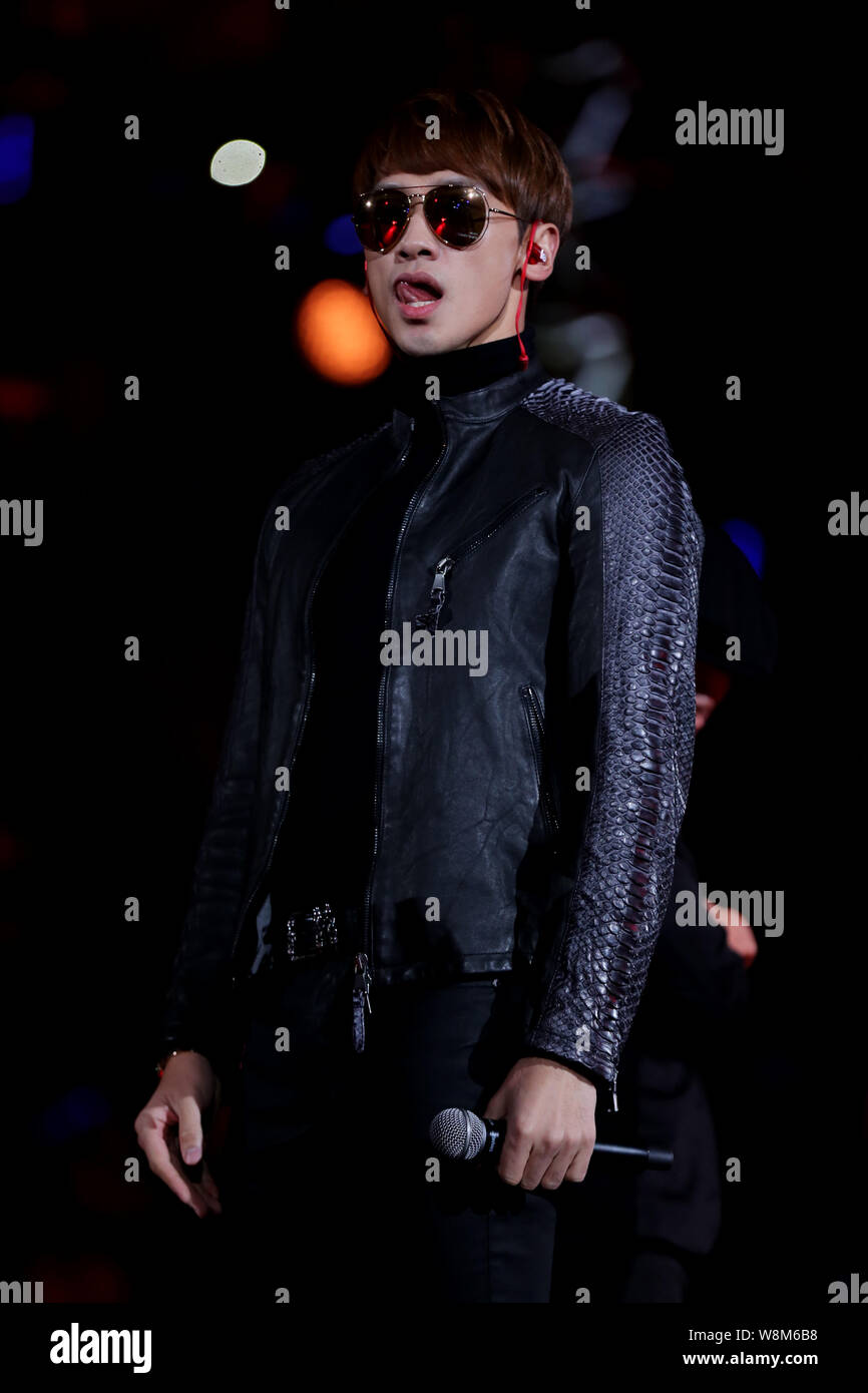 Acteur et chanteur sud-coréen Jung Ji-hoon, mieux connu sous le nom de ...