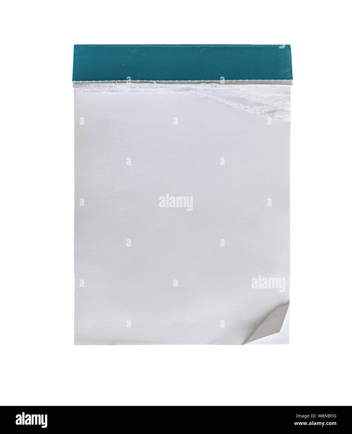 Tampon vide ou de découpe calendrier avec environ la moitié des pages arrachées et isolé sur fond blanc Banque D'Images