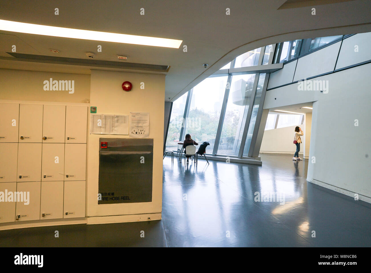 Hong Kong 15 mars 2018 : l'intérieur de l'École de Polyu Jockey Club Design Innovation Tour à Hong Kong, un bâtiment de l'Université polytechnique de Hong Kong Banque D'Images