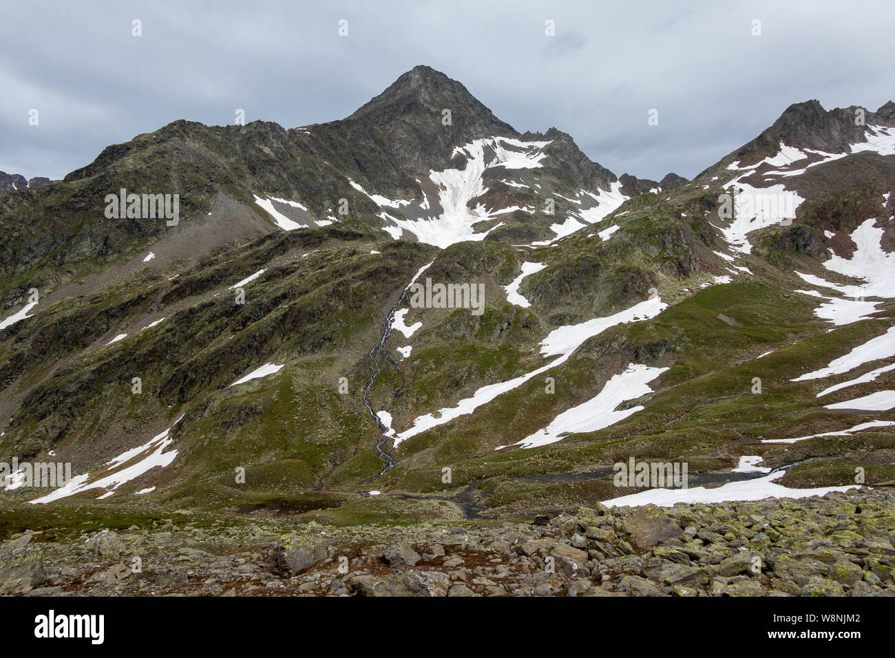 Glodisspitze (Spitz Glodis) pic de montagne. Schobergruppe. Nationalpark Hohe Tauern. Alpes autrichiennes. L'Europe. Banque D'Images
