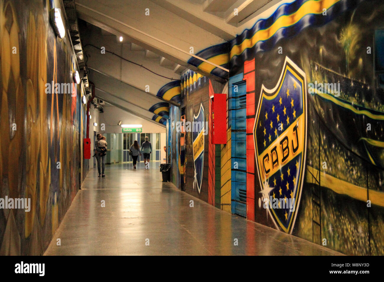 La Bombonera stadium accueille la célèbre équipe de Boca Juniors et représente le coeur de La Boca, un principal barrio de Buenos Aires Banque D'Images