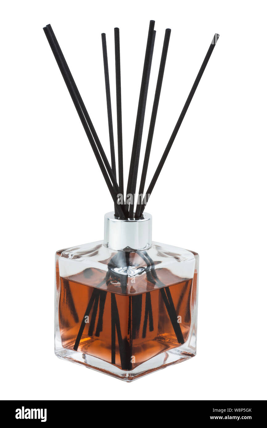 Bâtonnets aromatiques pour la maison isolé sur fond blanc Banque D'Images