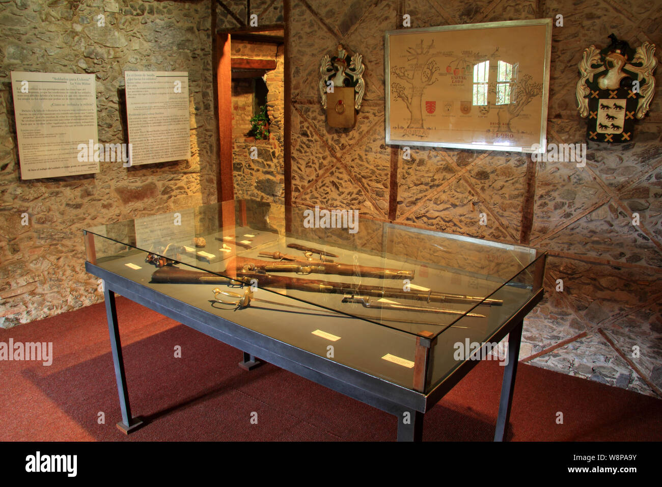 Une exposition au Musée du Portugal explique l'histoire de Colonia del Sacramento, un site du patrimoine mondial situé dans le pays de l'Uruguay Banque D'Images