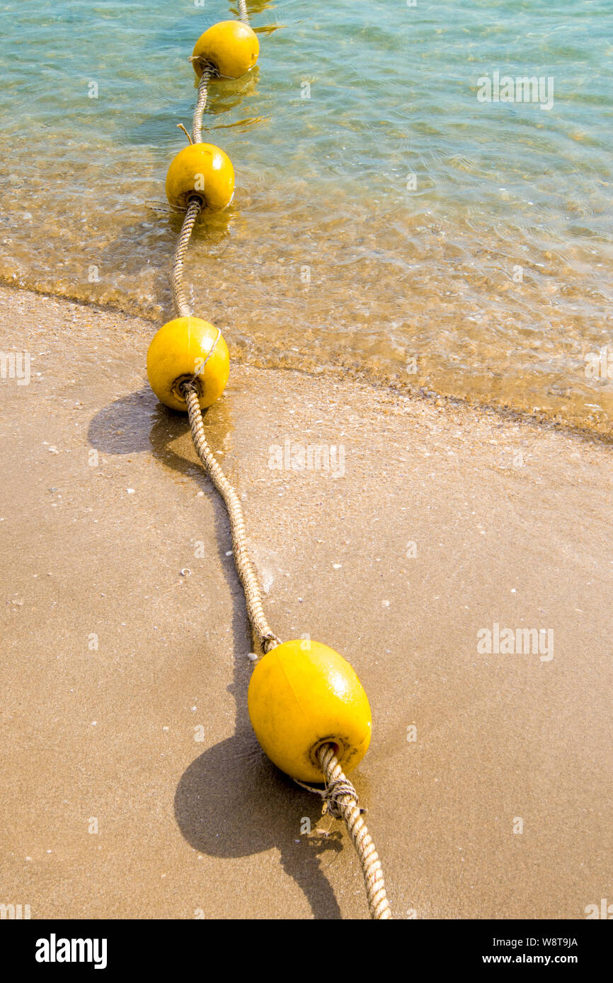 Bouée Flottante Marqueur Eaux Profondes - PVC, Corde 130 Cm, Pince, Haute Visibilité Pour Pêche, Bateau, Piscine Bouée Flottante Marqueur Eaux Profondes - PVC, Corde 130 Cm, Pince, Haute Visibilité Pour Pêche, Bateau, Piscine