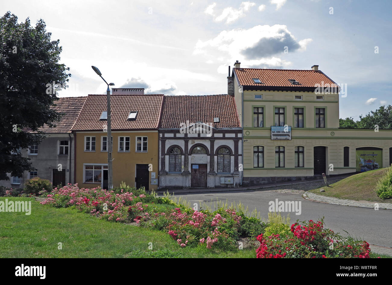 Vue sur les maisons civiles d'avant-guerre dans la ville de Ketrzyn (Rastenburg) dans la Mazurie polonaise (ancienne Prusse orientale), enregistrés sur l'utilisation dans le monde entier 15.07.2019 | Banque D'Images