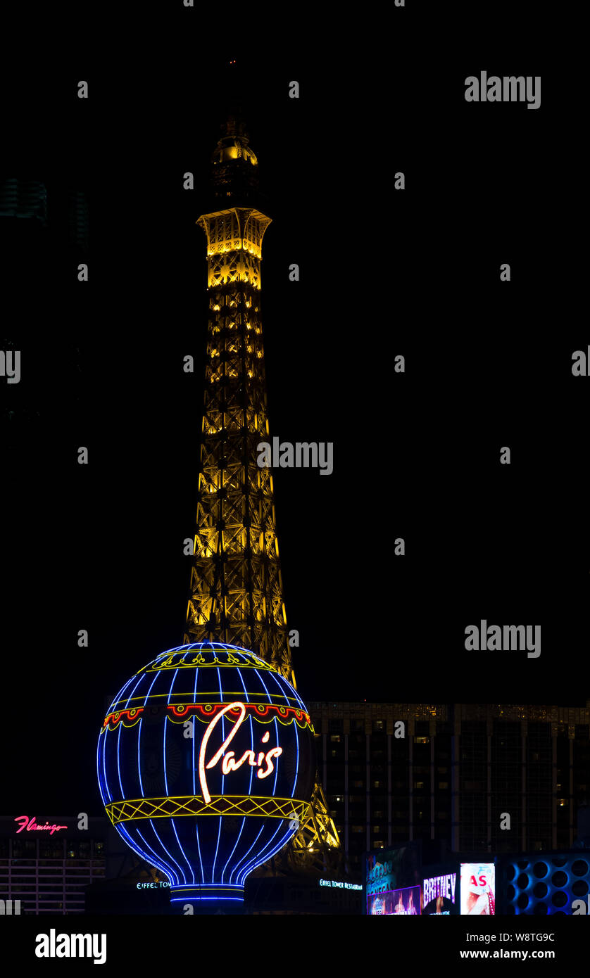 LAS VEGAS, NV/USA - Le 14 février 2016 : Paris Las Vegas de nuit. Banque D'Images