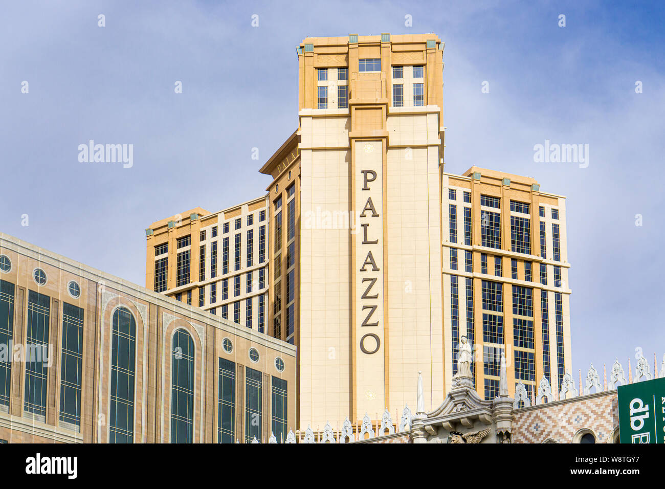 LAS VEGAS, NV/USA - Le 14 février 2016 : Le Palazzo Hotel and Casino sur le Strip de Las Vegas. Le Palazzo est administré par le Las Vegas Sands Corporation. Banque D'Images