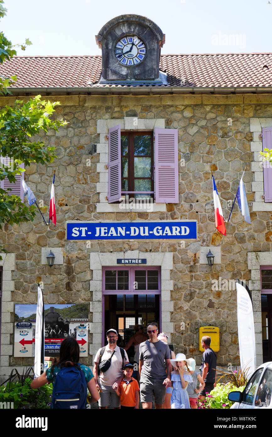 La gare de train des Cévennes, Saint-Jean du Gard, Gard, France Photo Stock  - Alamy