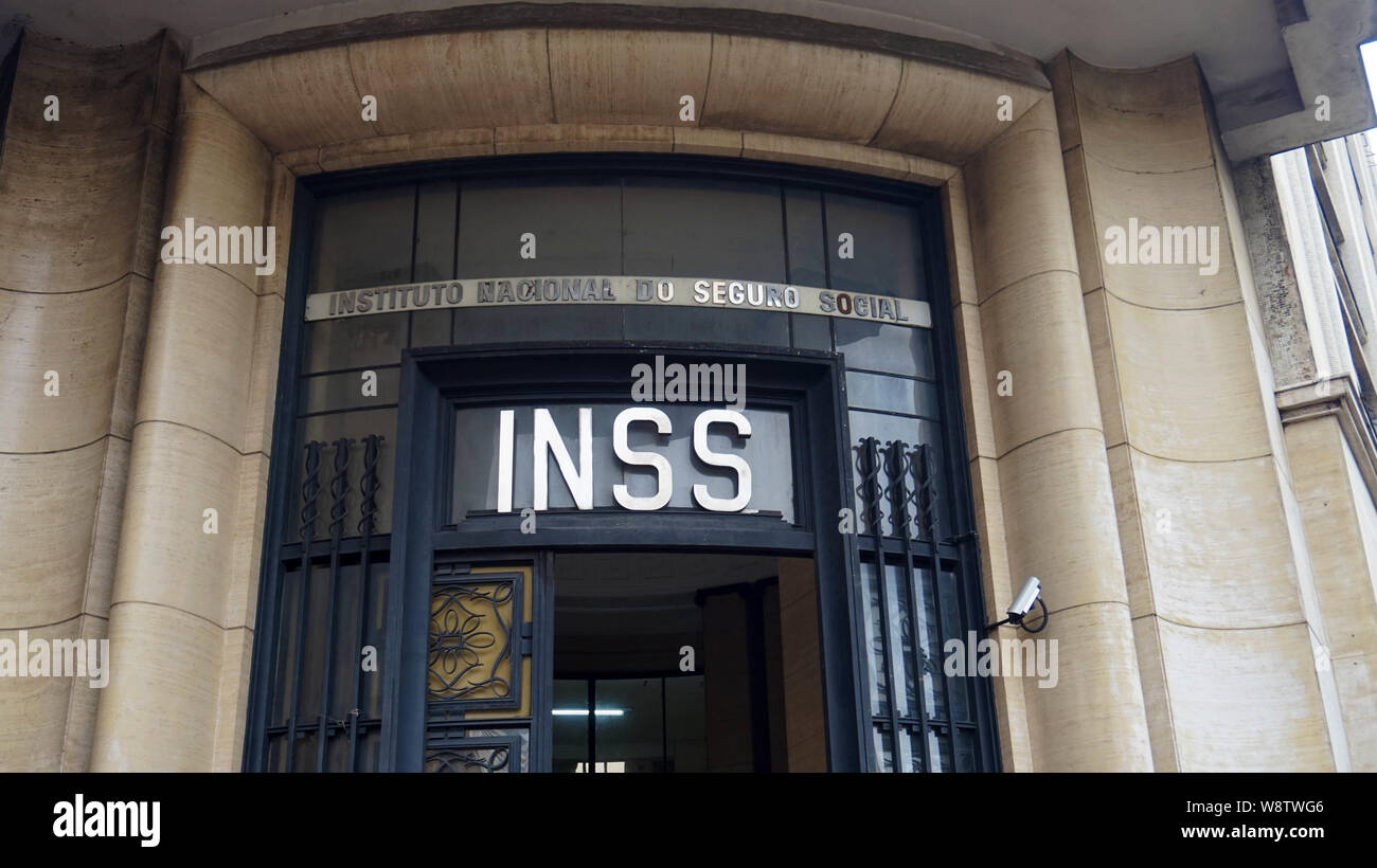 SAO PAULO, BRÉSIL - 16 MAI 2019 : façade de l'Institut national de sécurité sociale savent comme INSS Banque D'Images