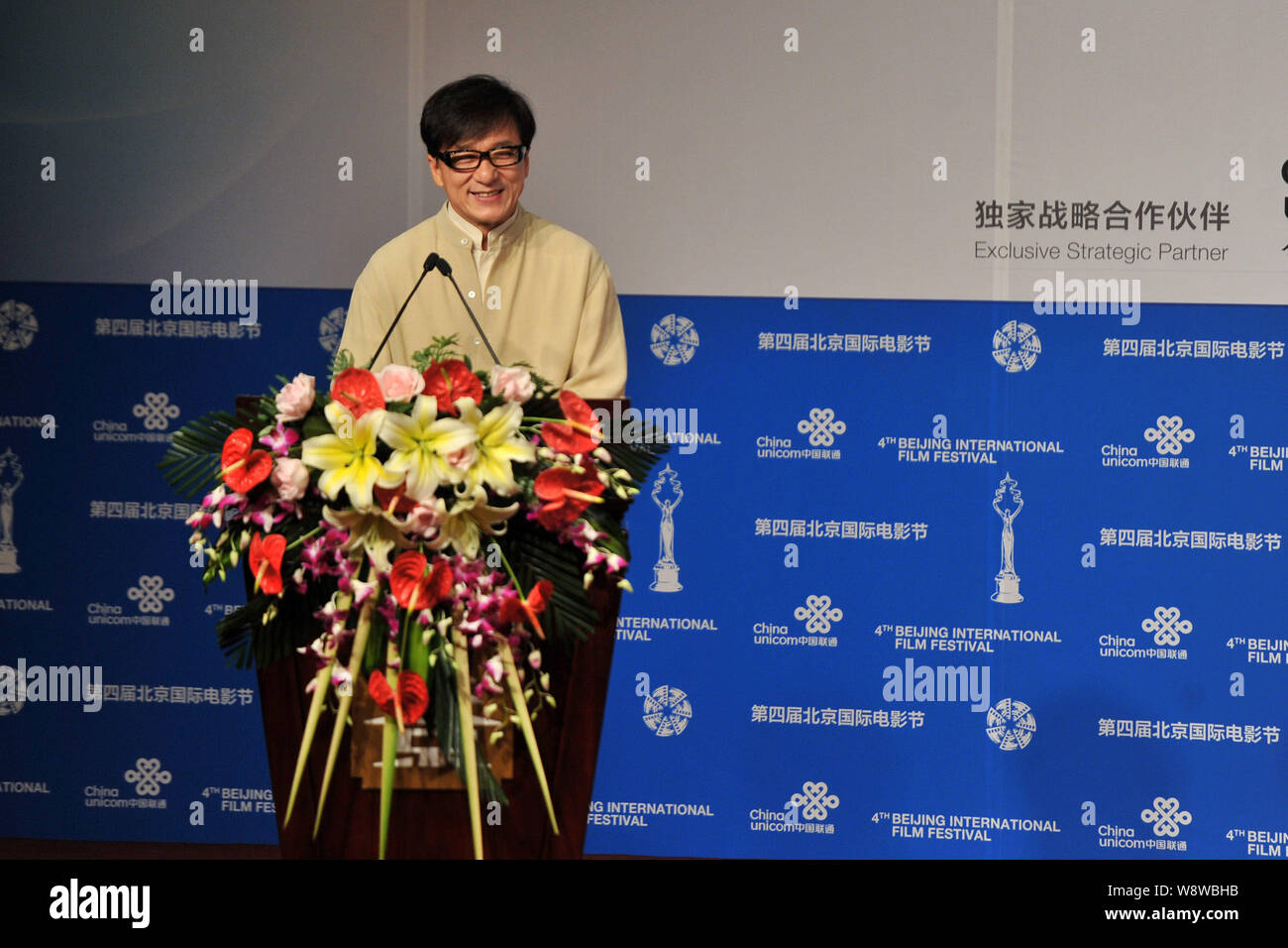 L'acteur de Hong Kong Jackie Chan parle au cours d'une cérémonie de prise de vue pour son nouveau film à Beijing, Chine, 17 avril 2014. Hong Kongs Daniel Lee dirigera Banque D'Images
