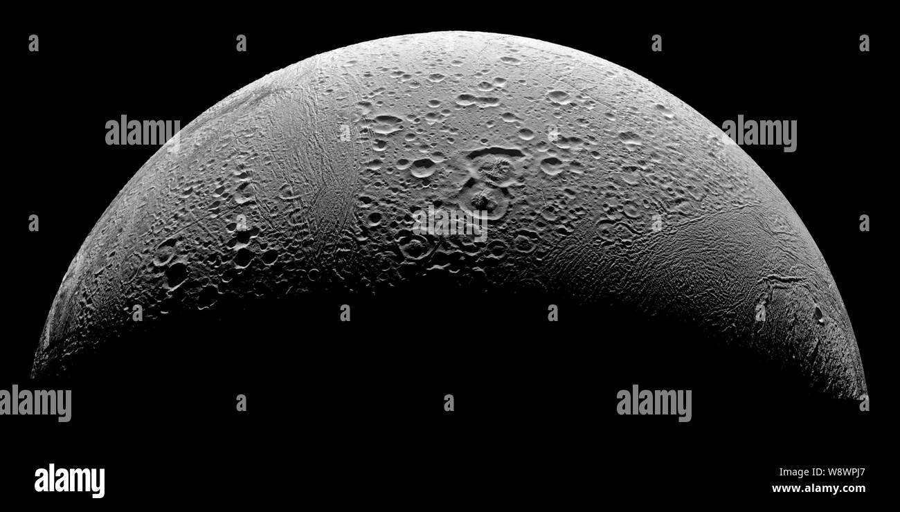 La région polaire du nord de l'Encelade comme vu de la sonde Cassini Banque D'Images