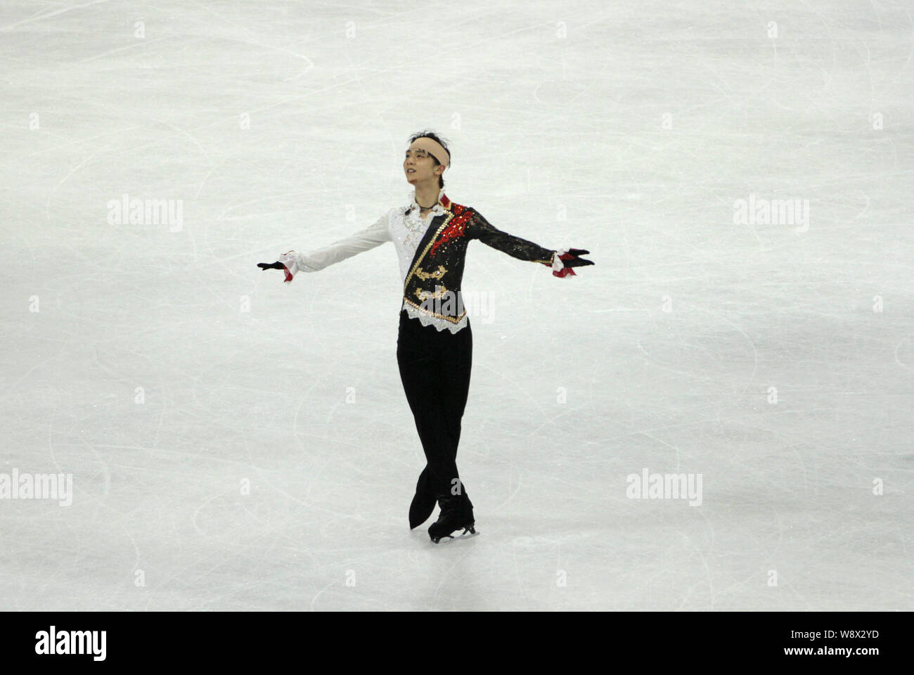 Yuzuru Hanyu du Japon effectue pendant la Coupe de Chine de Lexus 2014 ISU Grand Prix of Figure Skating à Shanghai, Chine, 8 novembre 2014. Banque D'Images