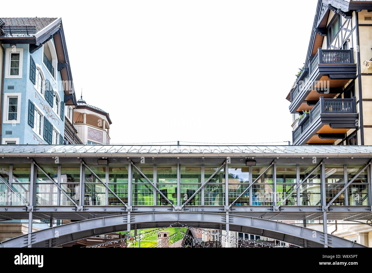 Vail, USA - 29 juin 2019 : Lionshead village de Colorado, États-Unis avec chemin à Arrabelle at Vail Square Banque D'Images