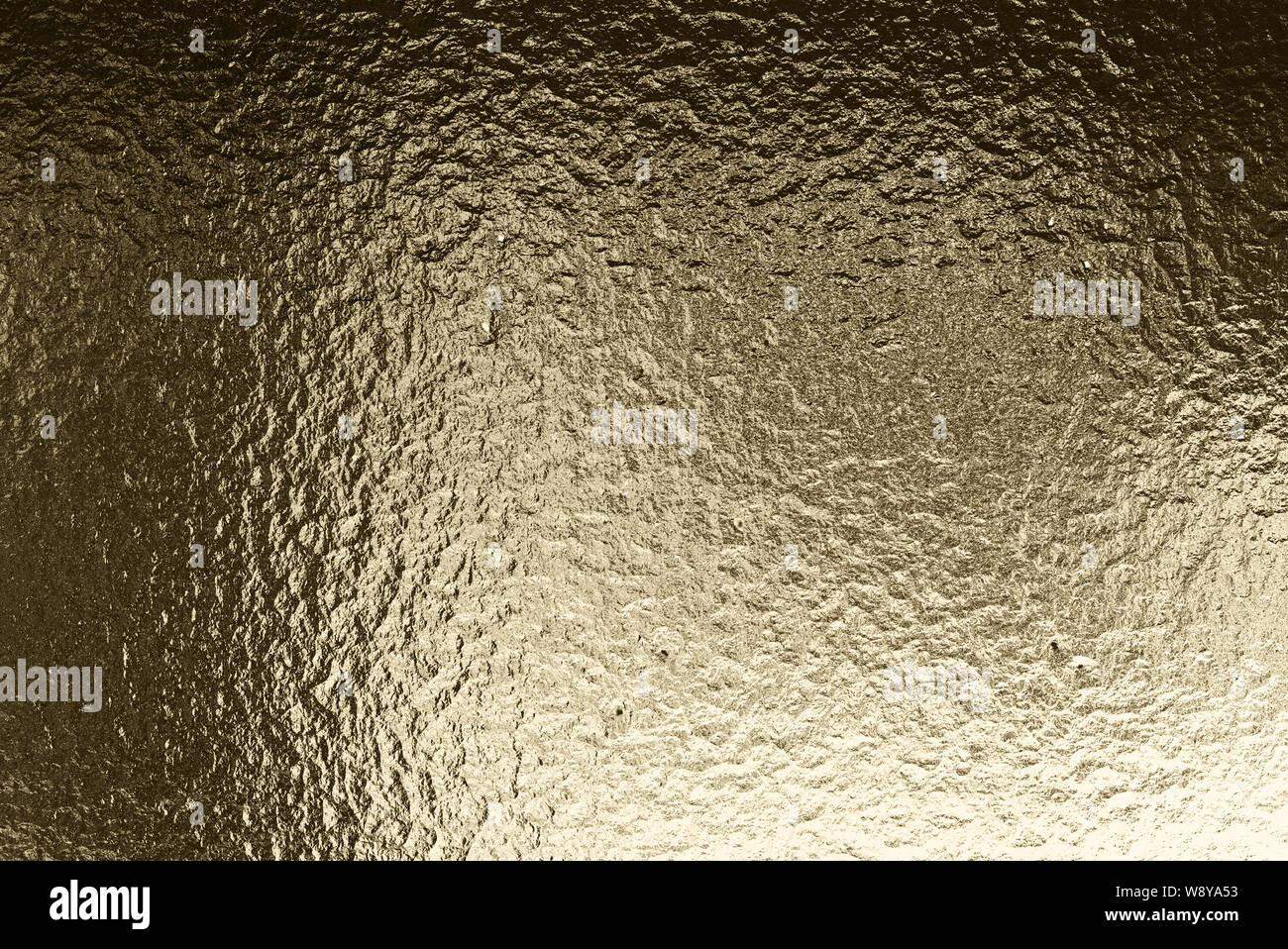 La couleur d'or metal ridée arrière-plan. Abstract metal texture. 3d illustration Banque D'Images