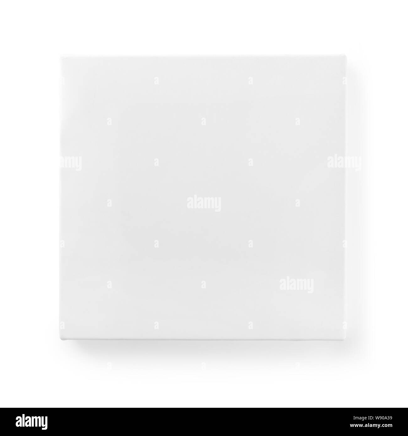Boîte carrée en carton blanc. Vue de dessus isolé sur blanc, chemin de détourage inclus Banque D'Images