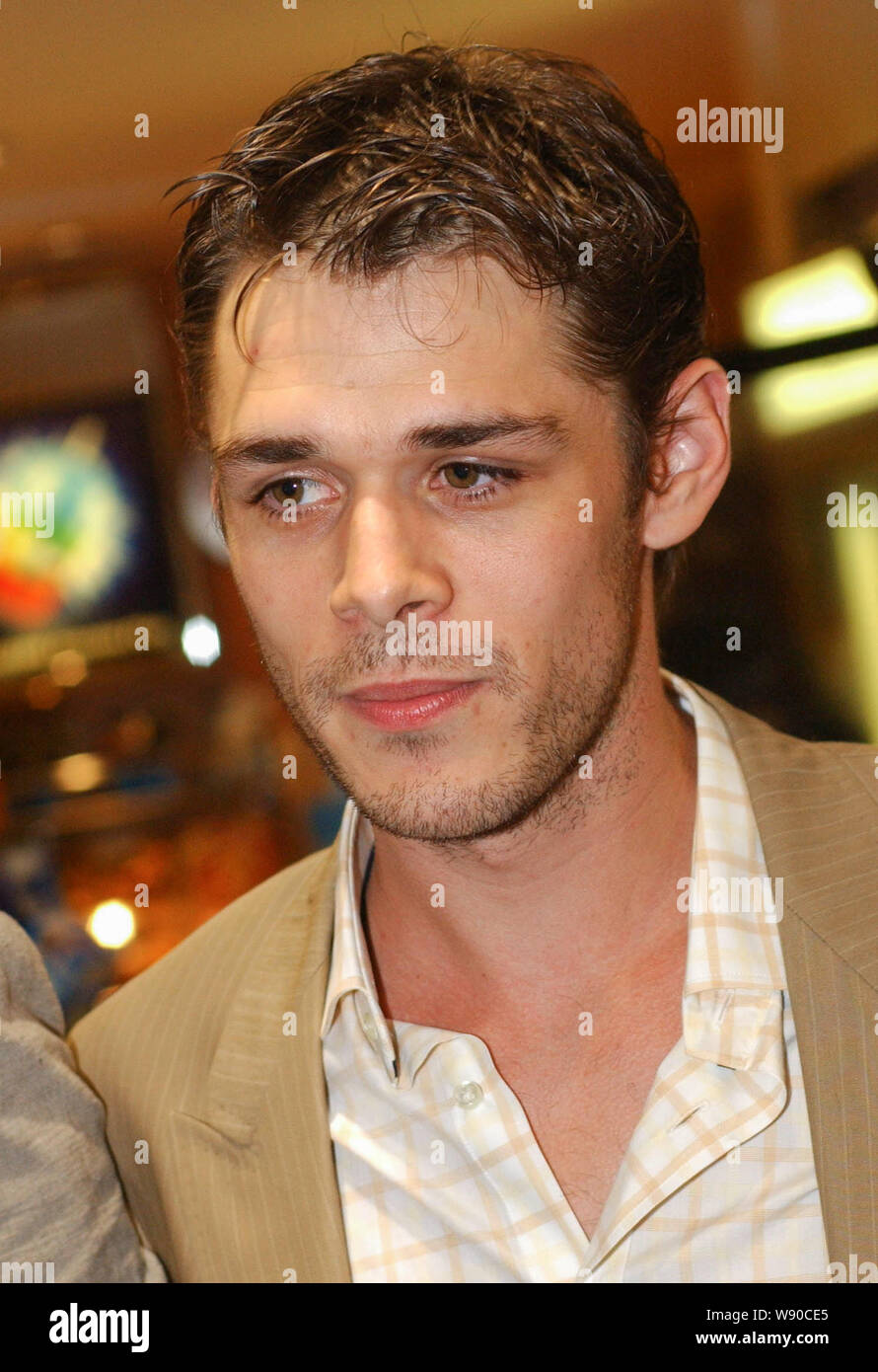 Acteur Kenny Doughty arrive pour la première mondiale de son nouveau film d'écraser au Edinburgh Film Festival ce soir ( dimanche 19/8/01) dans lequel ils star aux côtés d'Andie MacDowell. Banque D'Images