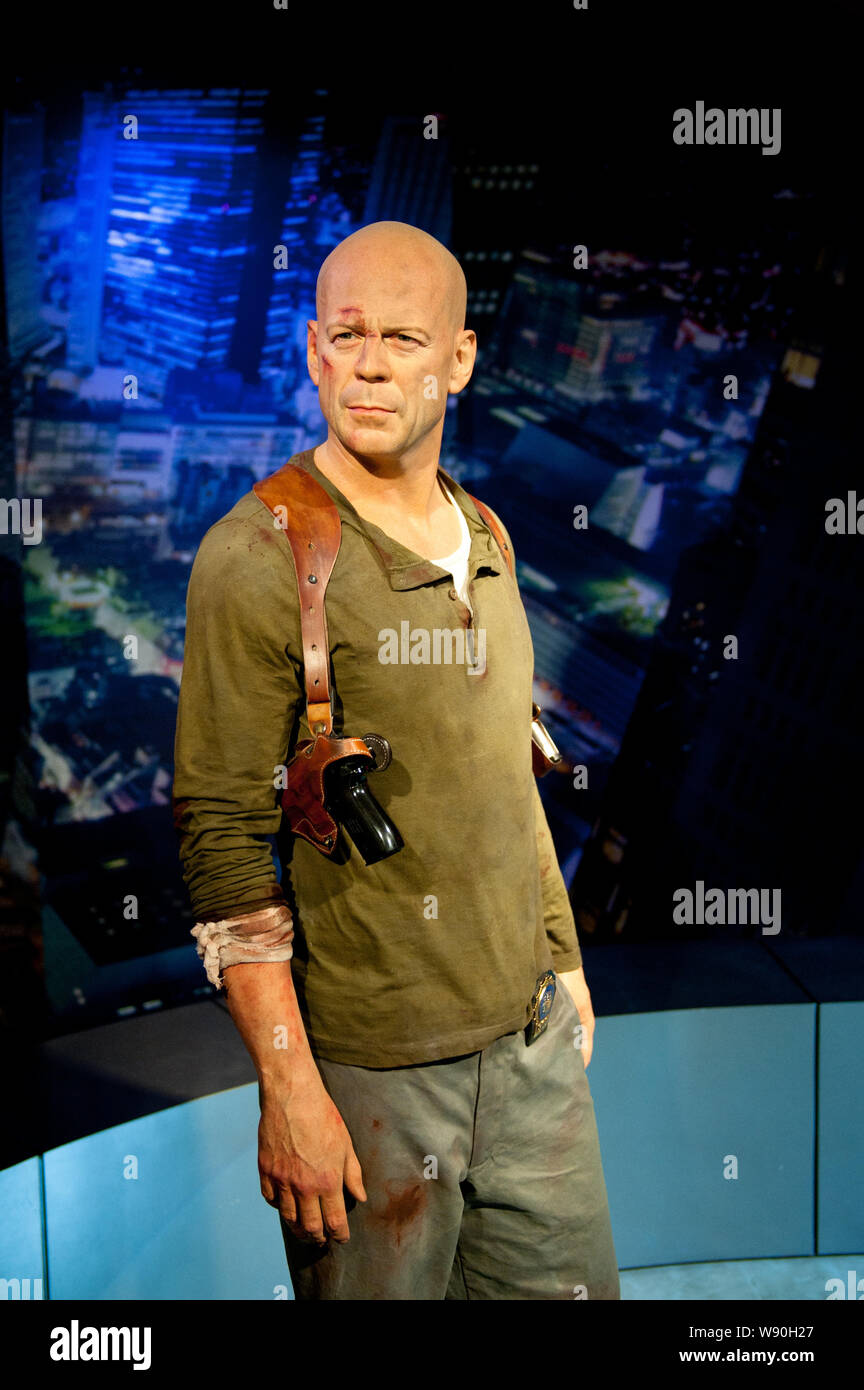 La statue de cire de l'acteur américain Bruce Willis s'affiche à la Musée de Cire Madame Tussauds à Beijing, Chine, 29 mai 2014. Banque D'Images