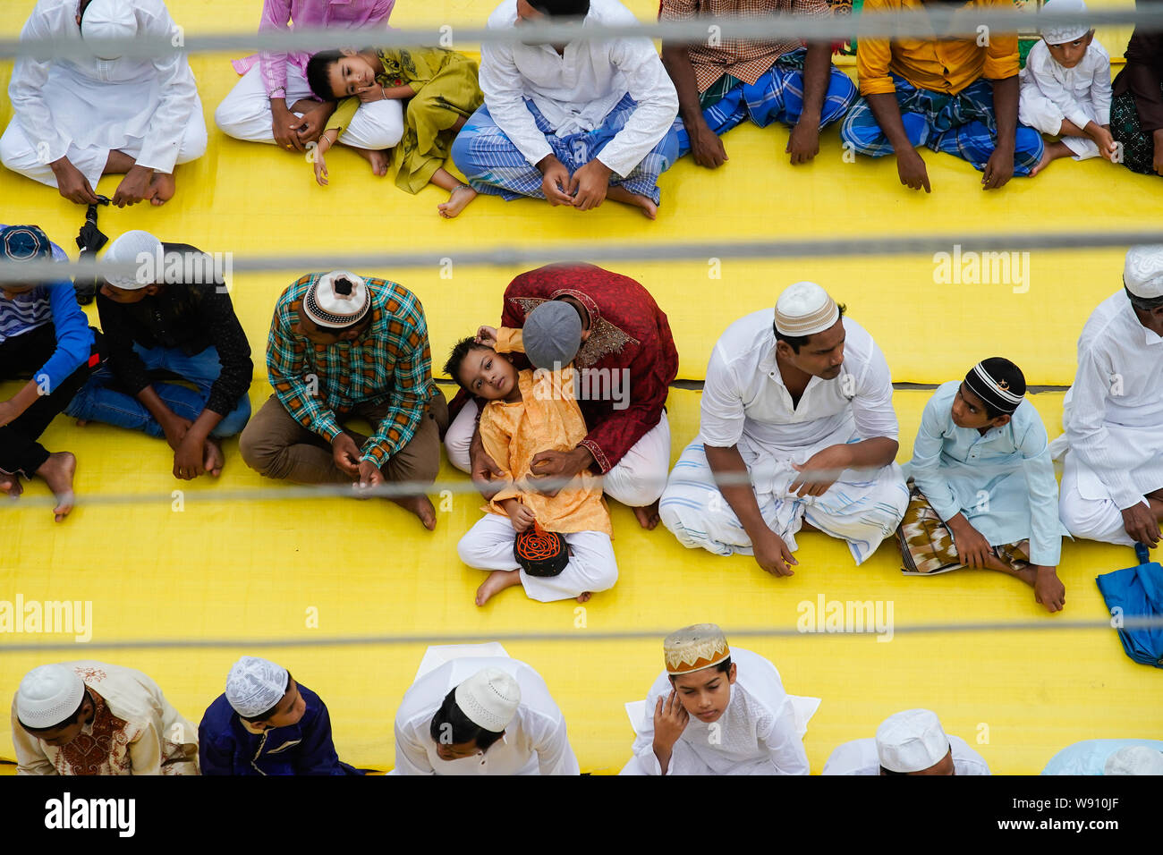 Kolkata, Inde. Août 12, 2019. Les musulmans à l'Aïd al-Adha prières à Kolkata.Eid al-Adha est la plus grande fête pour les Musulmans dans le monde entier après l'Aïd al-Fitr pour commémorer la volonté d'Ibrahim (Abraham) également connu sous le nom de suivre d'Allah (Dieu) pour sacrifier son fils. Credit : SOPA/Alamy Images Limited Live News Banque D'Images