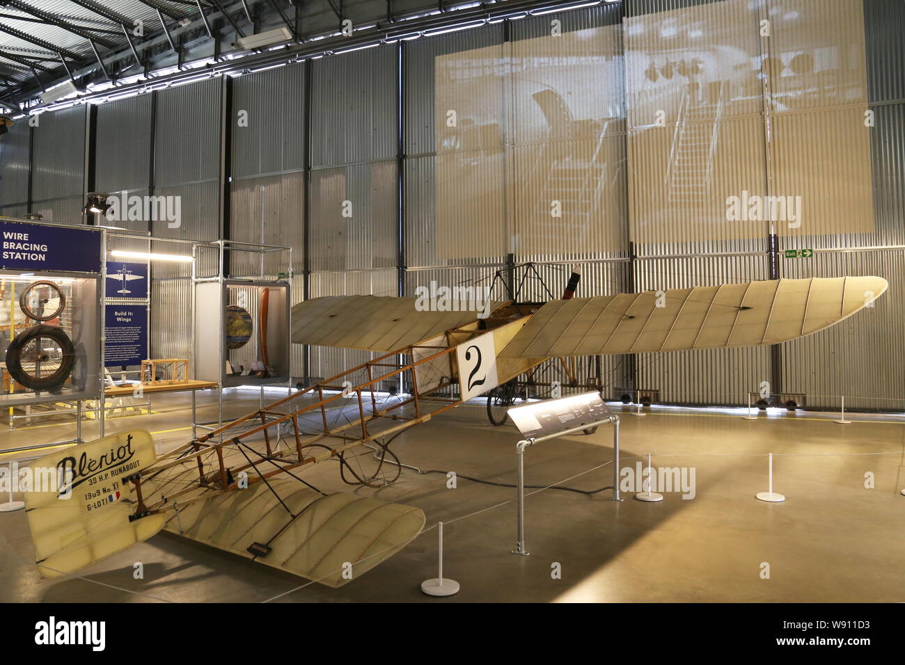 Blériot XI (1909), réplique, usine d'avion, Brooklands Museum, Weybridge, Surrey, Angleterre, Grande-Bretagne, Royaume-Uni, Europe Banque D'Images