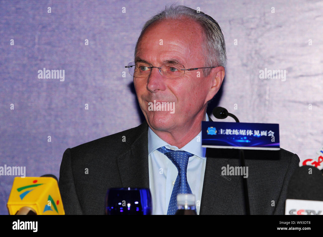 Sven-Goran Eriksson, la nouvelle entraîneure-chef de Chines Guangzhou R&F FC, assiste à une conférence de presse à Guangzhou, Guangdong Chine du sud-est de pr Banque D'Images