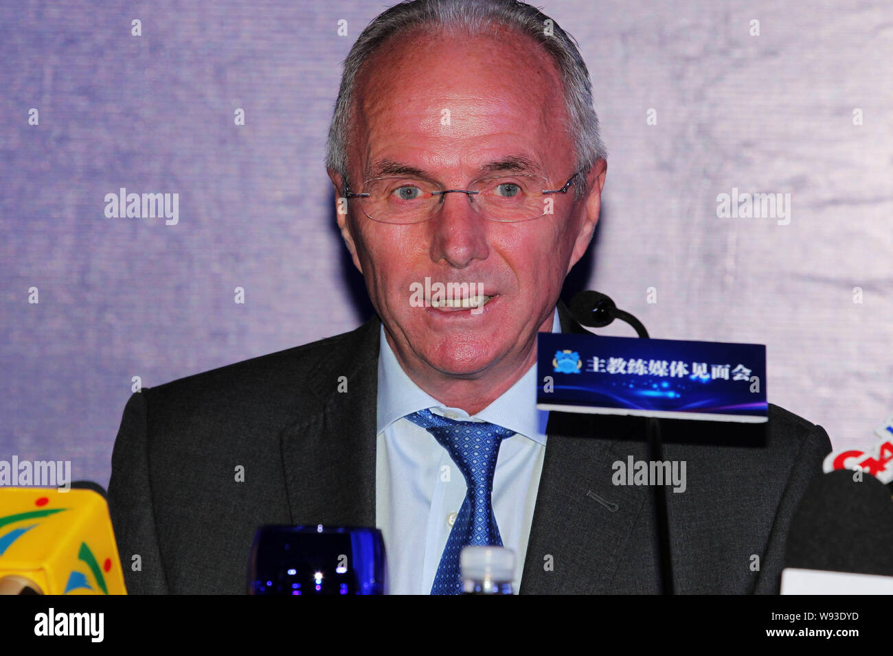 Sven-Goran Eriksson, la nouvelle entraîneure-chef de Chines Guangzhou R&F FC, assiste à une conférence de presse à Guangzhou, Guangdong Chine du sud-est de pr Banque D'Images