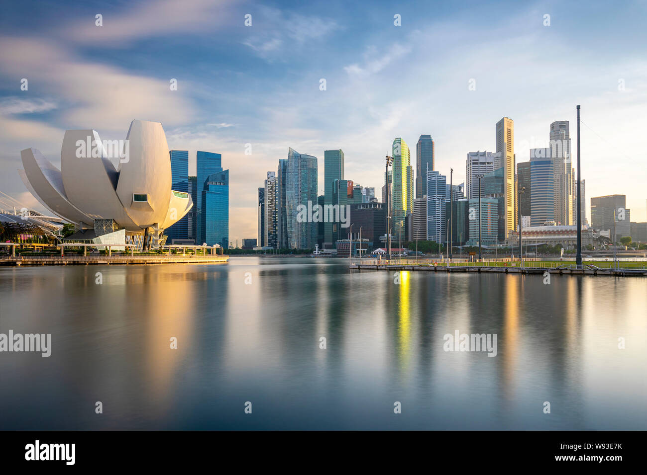 Singapour, Singapour - 8 juin 2019 : skyline de Singapour par le Marina Bay Banque D'Images