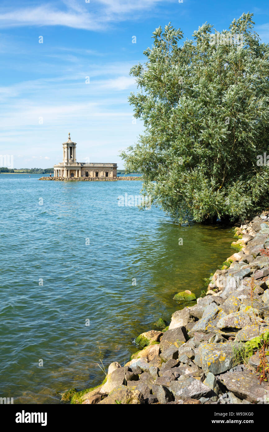 Normanton Church Rutland Water reservoir Oakham Rutland Angleterre UK GO Europe Banque D'Images