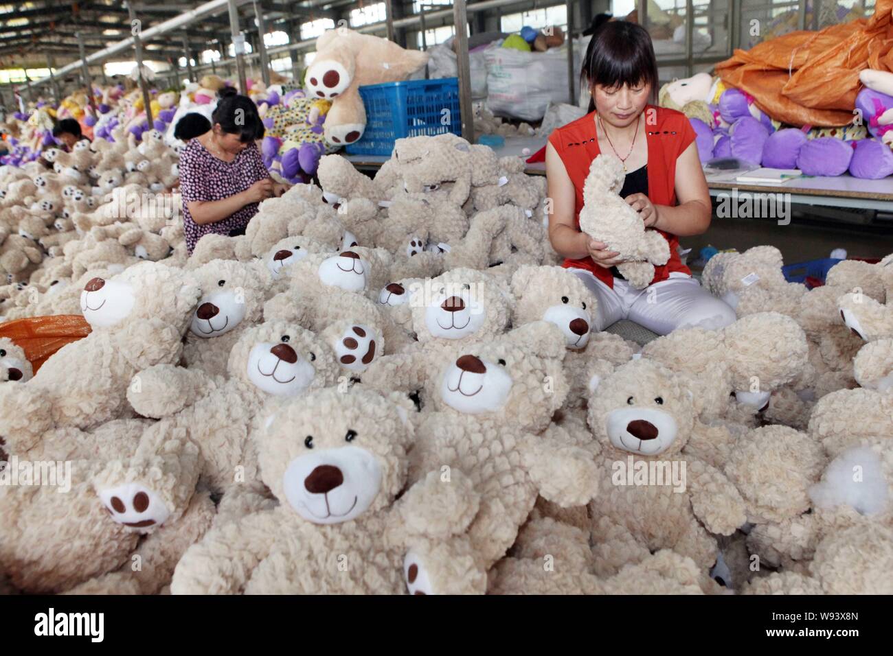 Usine de jouets Banque de photographies et d'images à haute résolution -  Alamy