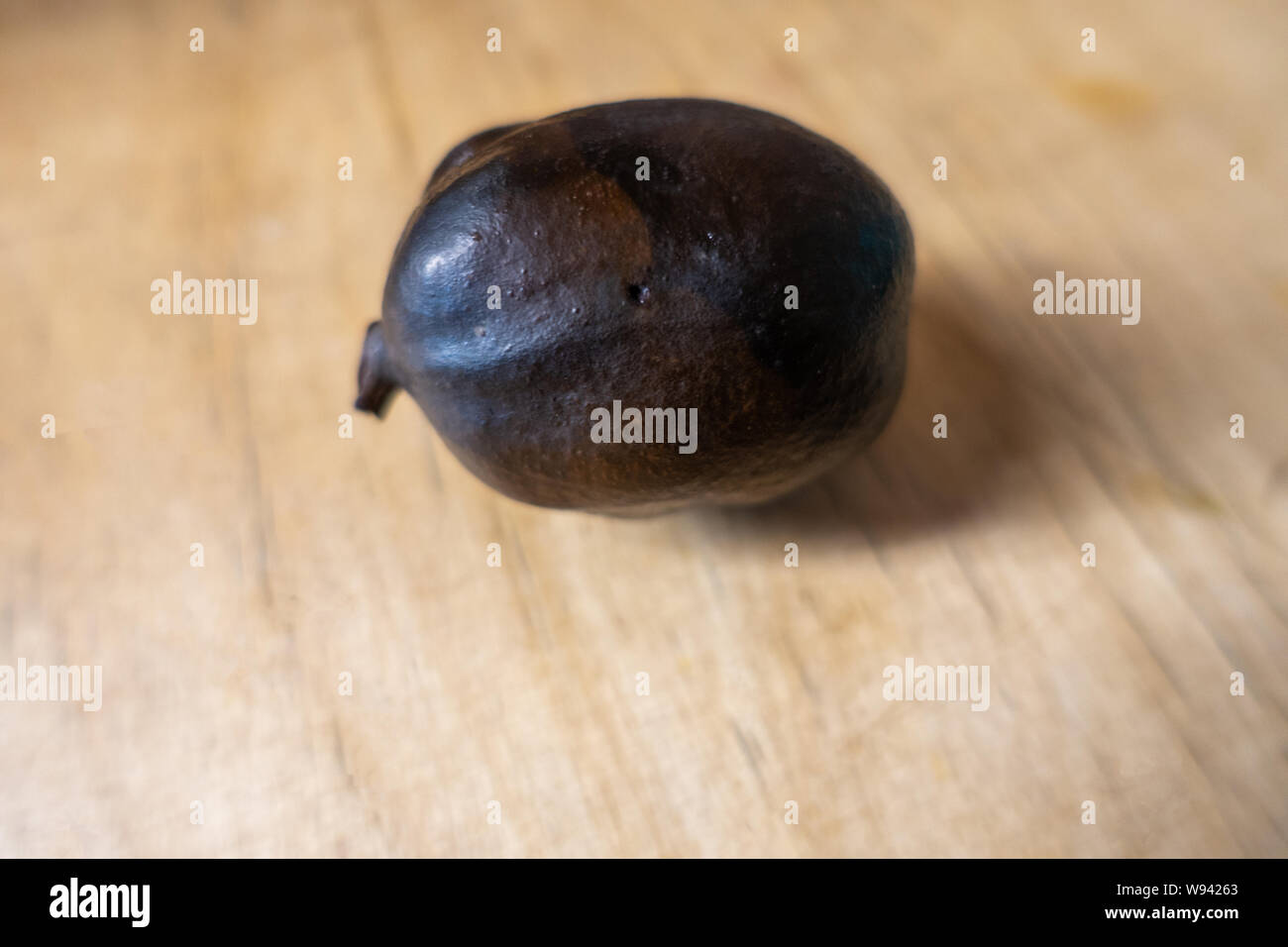 Un mini-Mirabelle prêt à faire de la confiture ou tartelettes Banque D'Images